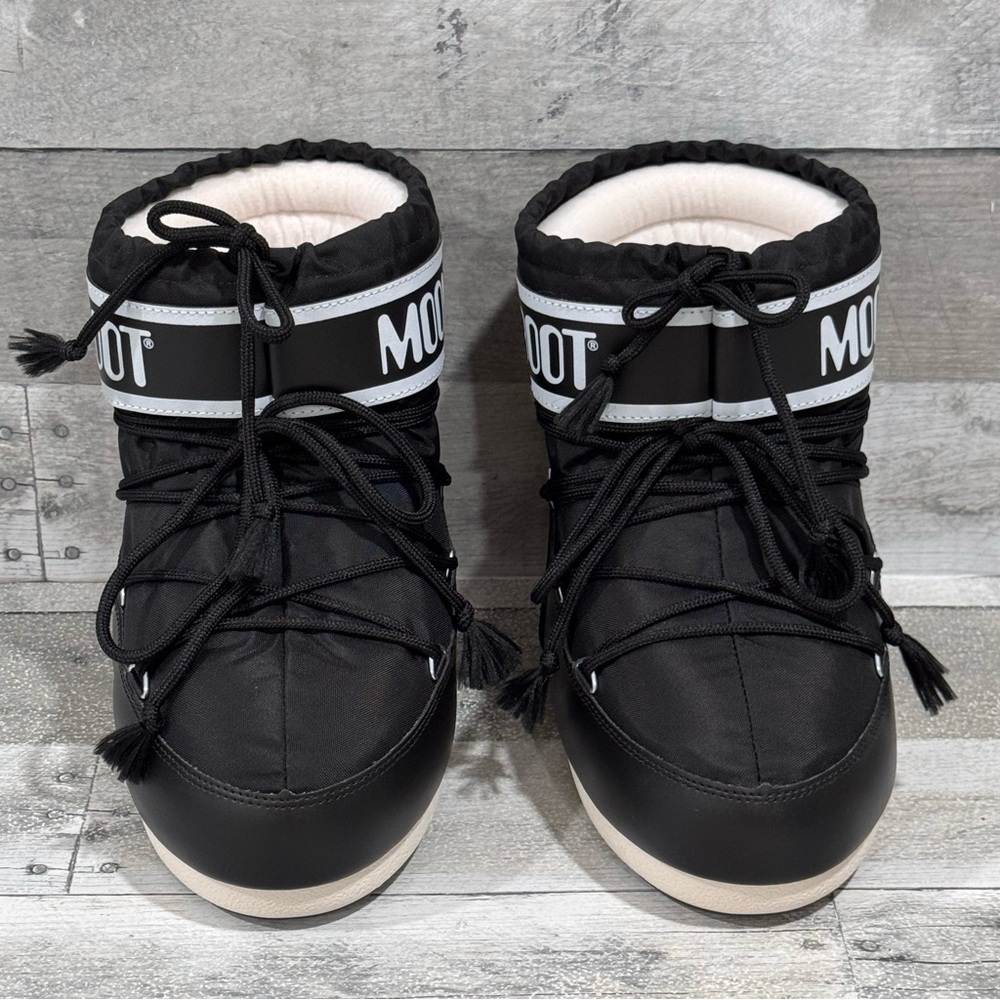 MOON BOOT ICON LOW NYLON BOOTS IN BLACK - SIZE 5.5 - 7 .US WOMENS - Picture 3 of 10